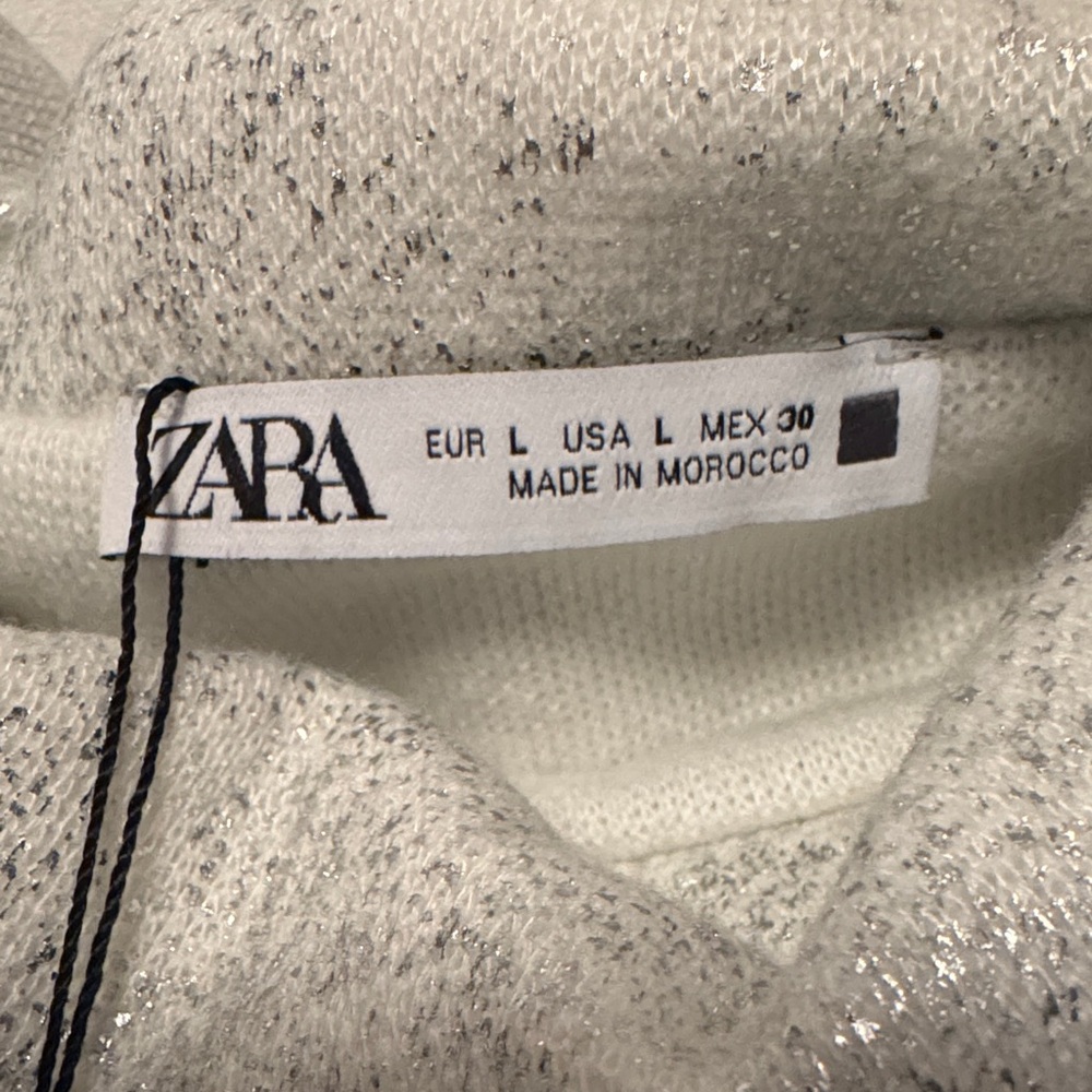 Cold Shoulder Sweater - Picture 3 of 4